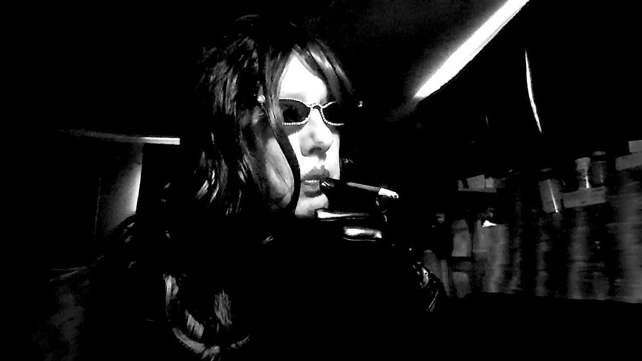 SITTING AT MY COMPUTER DESK AND SMOKING MORE120 LONG CIGARETTES