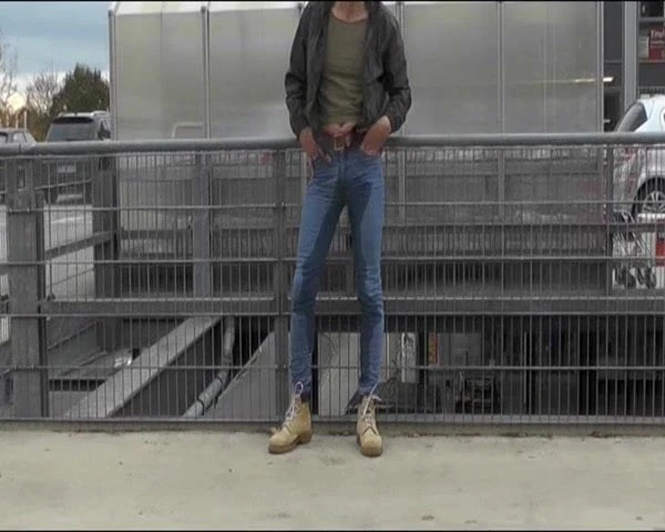 jeans wetting in public