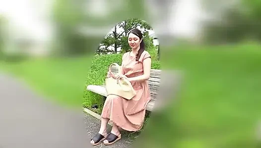 Kocam Işten Çıkarıldı, Ben De Av Sayaka Hoshino'da Görünmeye Karar Verdim