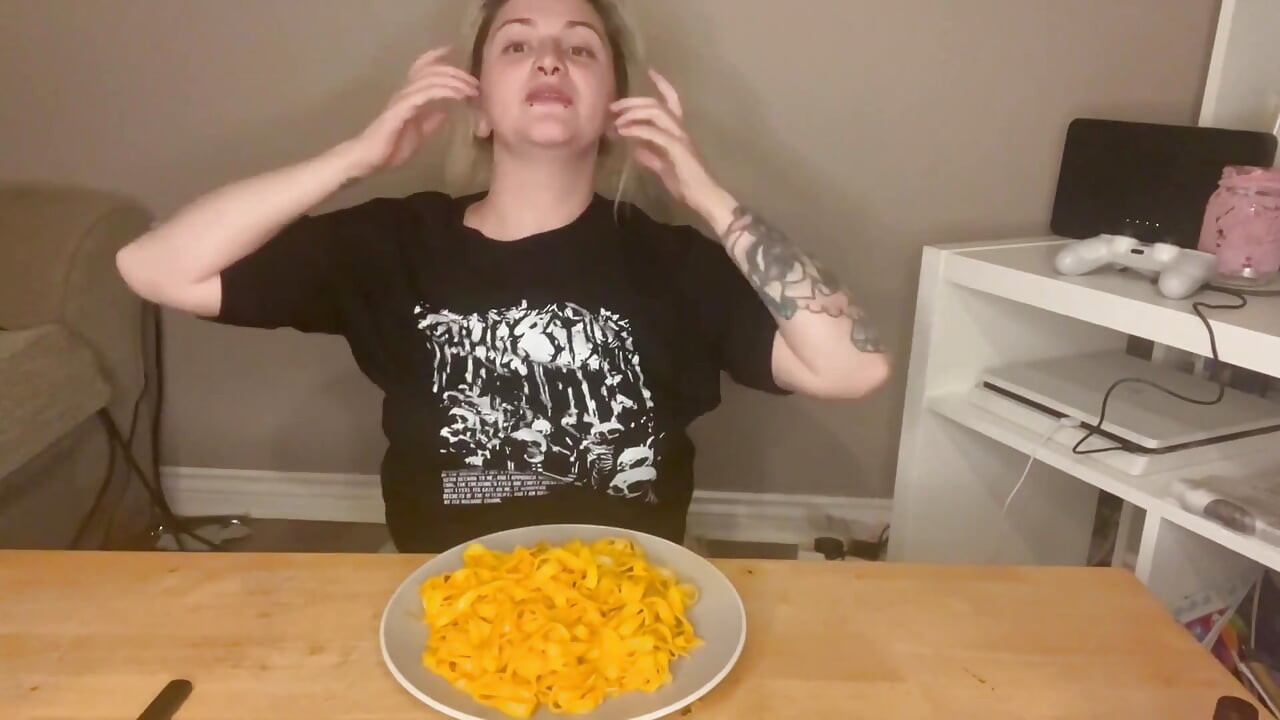 Sin manos desordenadas pasta mukbang