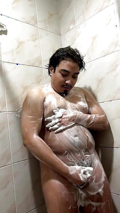 Hot 23-year-old Chubby Filipino Jerks in the Shower