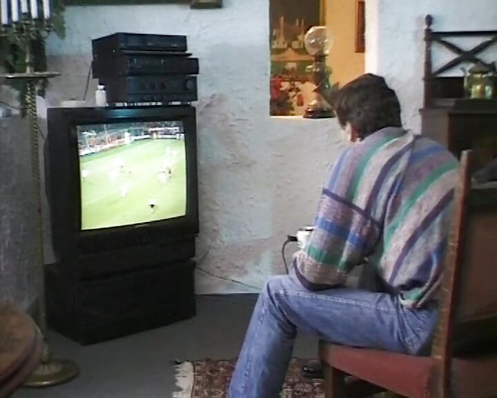 एमआईएलए गर्लफ्रेंड मुझे पूरी तरह से खाली कर देती है