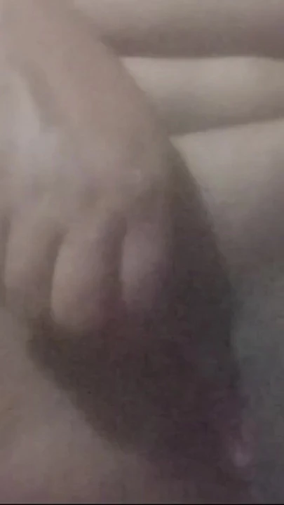 德西印度大男孩角质熟女继母被她的继子群交，如果德西性爱视频，在她嘴里吮吸。 | 短片 1