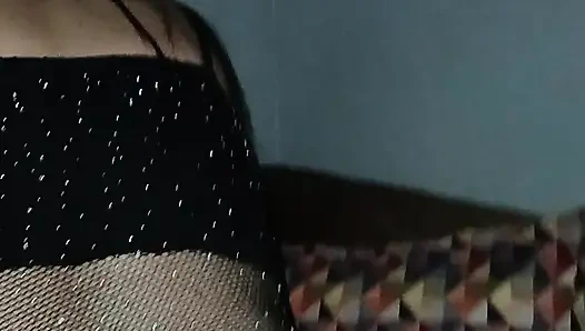 Üvey Kız Kardeşim Bir Sürtük Gibi Sevişti, Benim Için Seksi Iç Çamaşırı Giyiyor