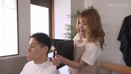 Kokono Terada - salon fryzjerski, w którym pracuje brudna squirting gal