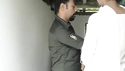 Bhabhi ko godi me baitha kar jabbar dast thukai kiya