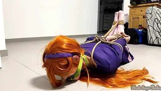 Damsel Daphne Blake Diikat