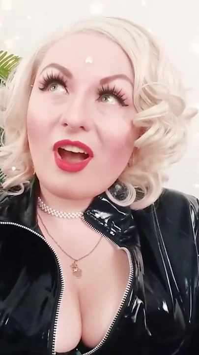 Iconic moment from "Do you wanna be a sissy? First time in your life? Ok, watch"