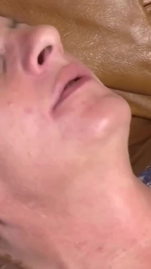 German housewife screams the whole house together while she gets fucked | Clip 1