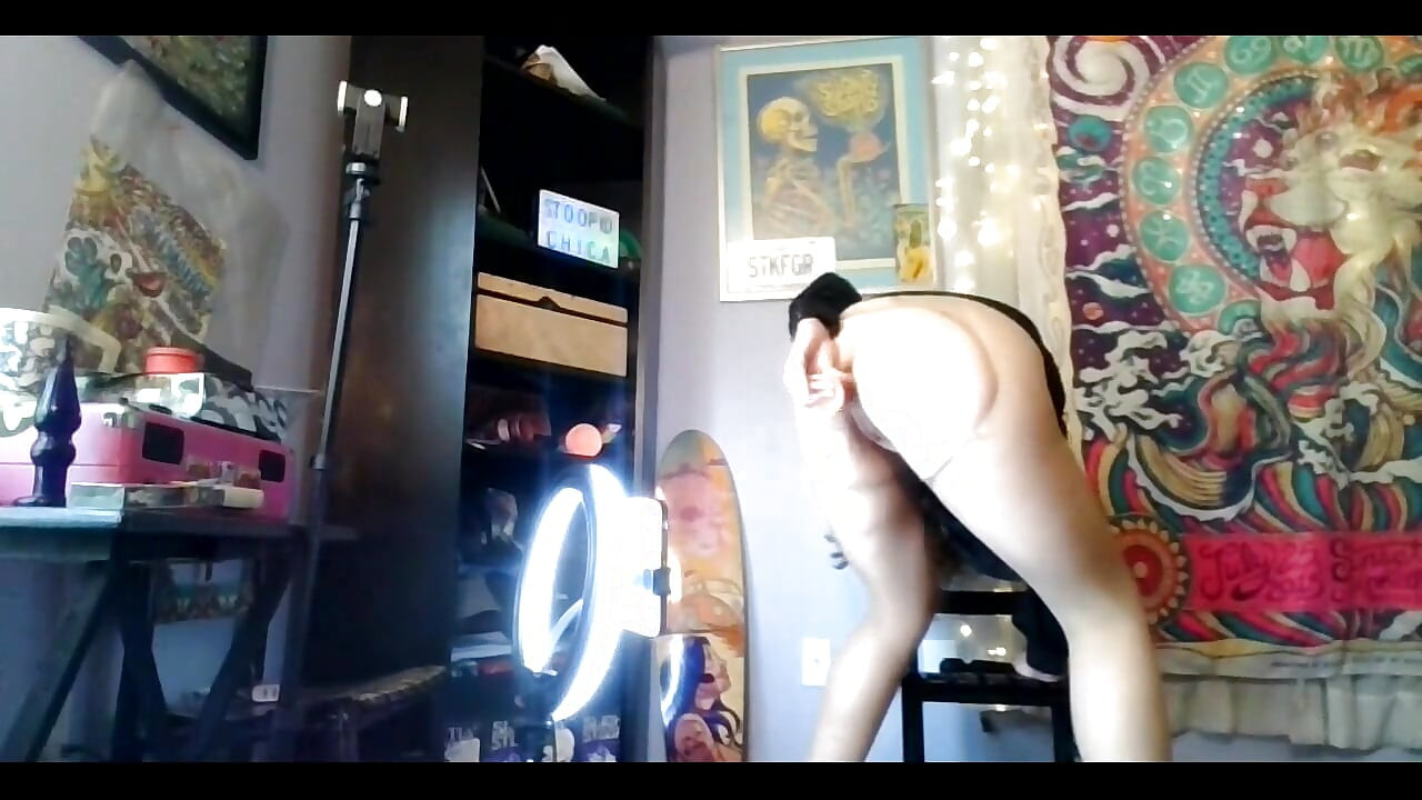 Podívejte se, jak na něm jezdím a stříká po mém pracovním pohovoru