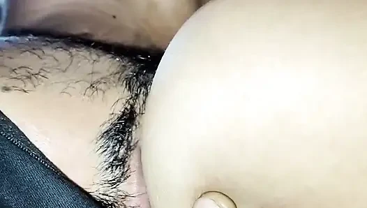 Meri Randi biwi lund maang rahi hai