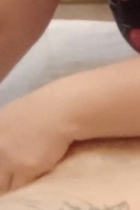 Masaje de pene mamada con semen en la boca # 4