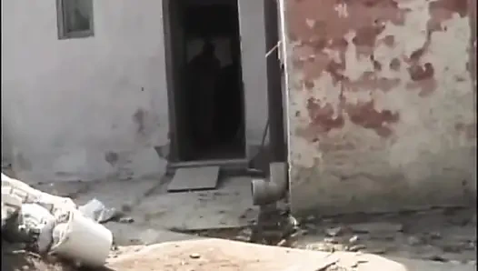 Зрелая пара трахает киску, лижет киску в позе 69 (полный оригинальный фильм)