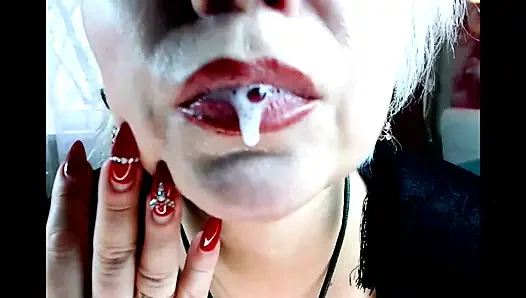 Aimee Hot MILF - день в жизни крутой зрелой шлюхи из Москвы перед вебкамерой.!. ))