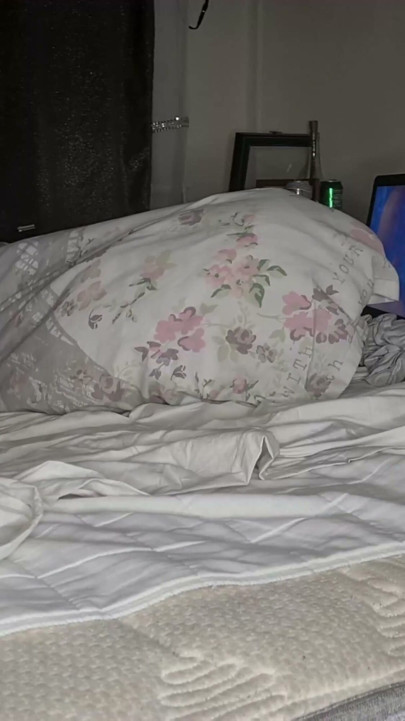 Very sexy wife makes again her cuckold horny describing how she cheated on him playing with another dick for all weekend | Clip 1