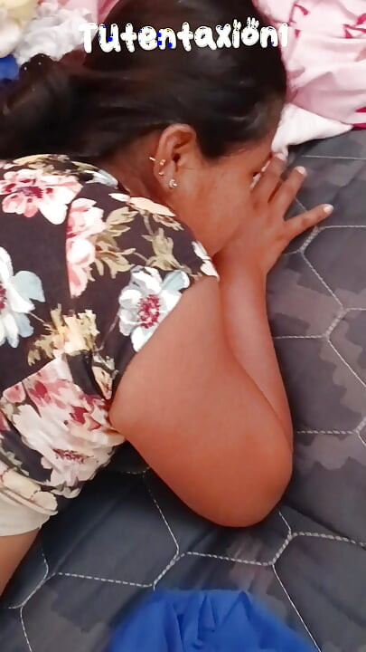 HOMEMADE ANAL MY FRIEND GIVES ME DICK AND MILK IN THE ASS