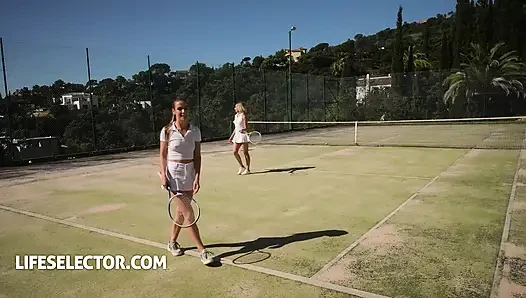 Pertandingan Tenis Bejat Bareng Alexis Crystal dan Angelika Greys