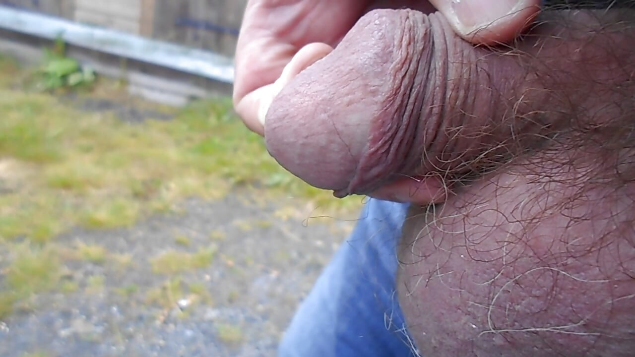 Me outdoor pissing with uncut dick