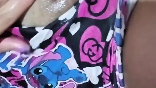 Jangan crot di dalam dong! Gosok aja memek beblukmu!
