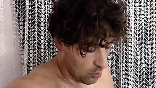 Эта немецкая тинка обожает из задницы в рот