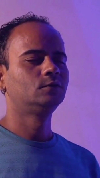 हॉट देसी सुंदर लड़की जोरदार चुदाई कर रही है । क्लिप 1