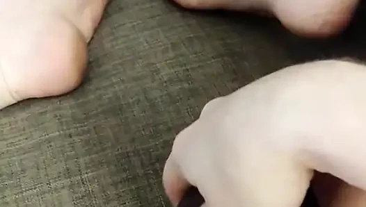 Жестко кончаю на дилдо Demon