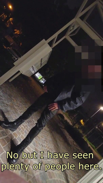 Ključni trenutak iz "Još jedan zaštitar prišao i uvjerio se"