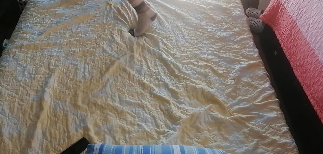 Amateur MILF does yoga naked, hairy pussy, big ass, big tits. Amateur massage with vibrator, naked brunette.