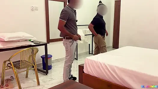 Rest House Supervisor Sex with Cleaning Staff Girl