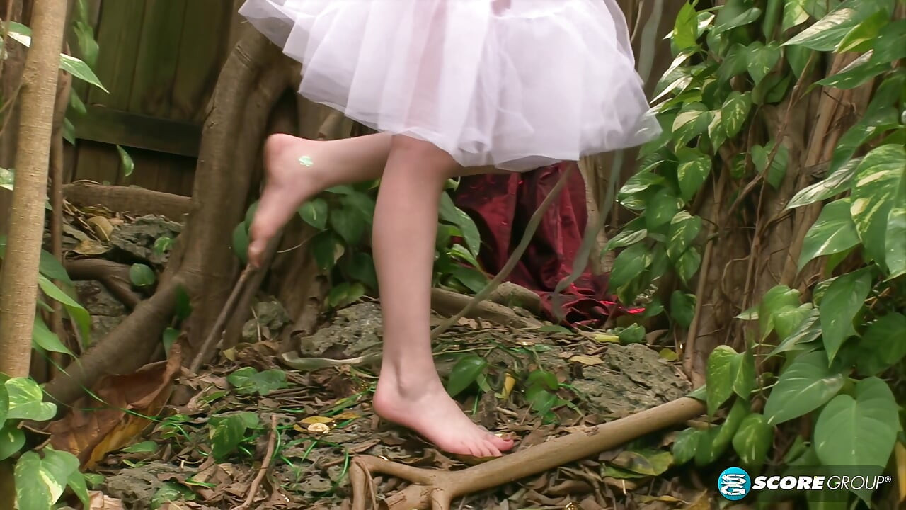 Saige Aeryne: Forest Foot Fairy