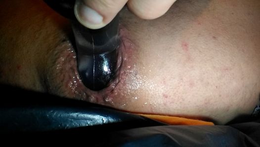 Gode poing anal dilaté prolapsus anal