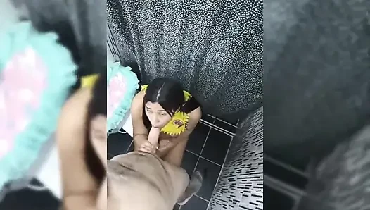 Lama sama temanku dan aku mengundangnya ke rumahku dan kami lanjut di kamar mandi sebelum kami tidur