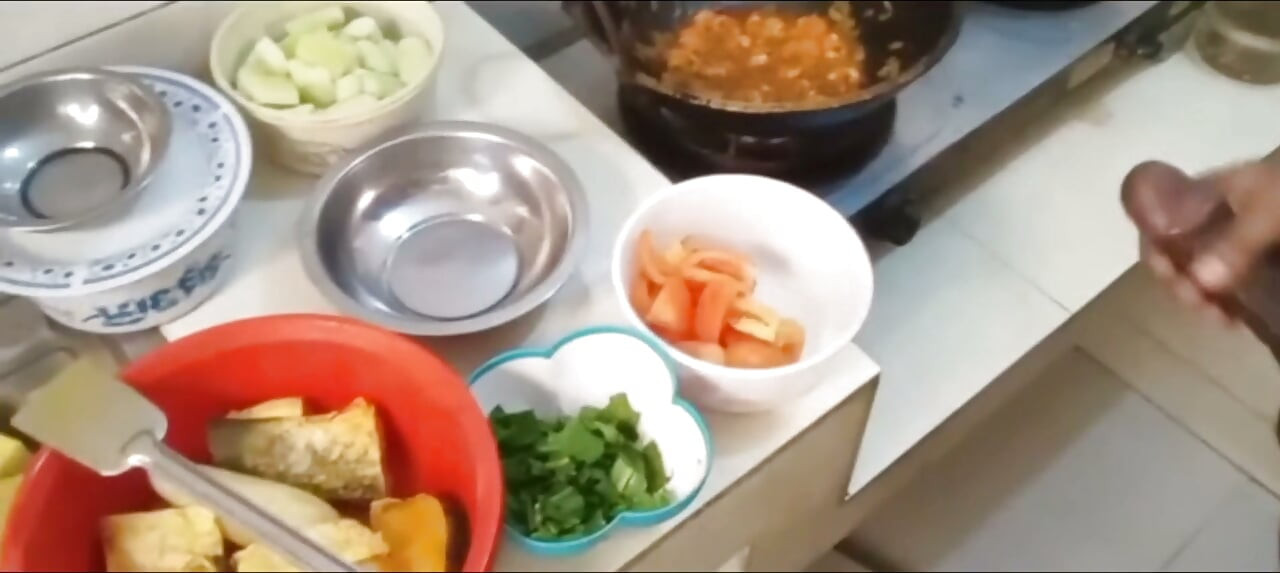 Bangalore Twink Cums Into Food Video