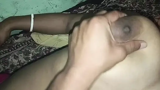 Reshmi Bhavya sedang dalam mood yang tidak bisa saya lakukan