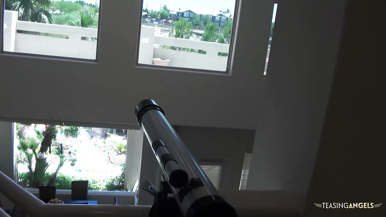 Tosh Locks gets her pussy fucked in hardcore fashion