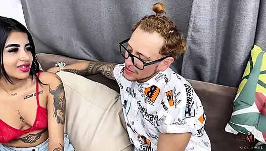 Я трахаю своего парня, и мой гей-друг присоединяется к нам