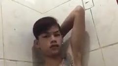 カムのためのバスルームのフィリピン人イケメンjo（1'49 ''）