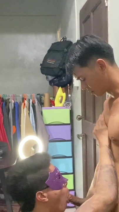 Sucking Jak Malik’s big dick and got chocked | Clip 1