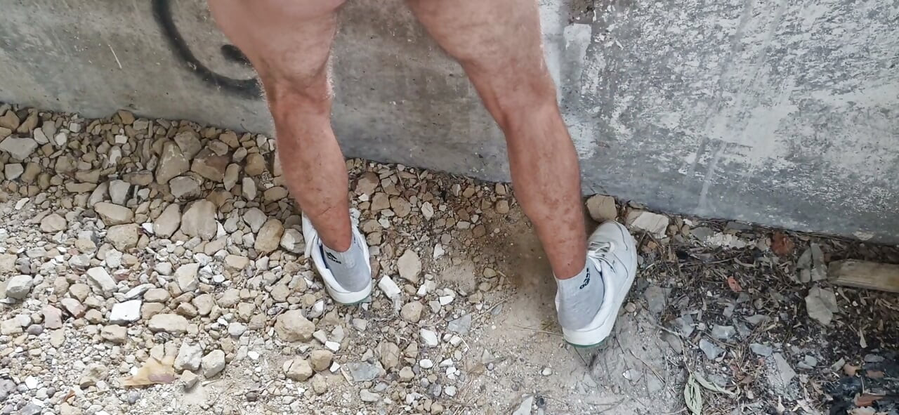 A Young Fucker in an Abandoned Factory Met His Daddy and Fucked His Holes Hard Until He Came