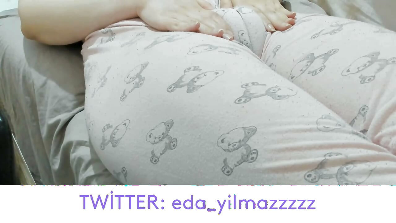 Oont pair ki anguli- pajaama men hastamaithun- phoola huaa billi- sooji huee billi- bari billi- turki ashlil- turki emaaeeele