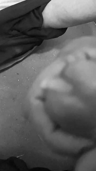 Handjob in slowmotion with blowout