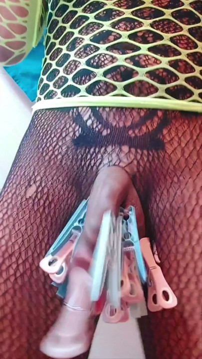 Pt2. Auto punition Bdsm ballbusting spanking  PART.2 | Clip 1