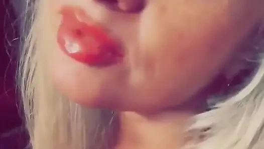 Benimle sadece bu titreşimin rahatlaması için dans et