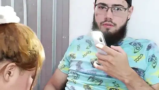 Latina-freundin im doggystyle gefickt