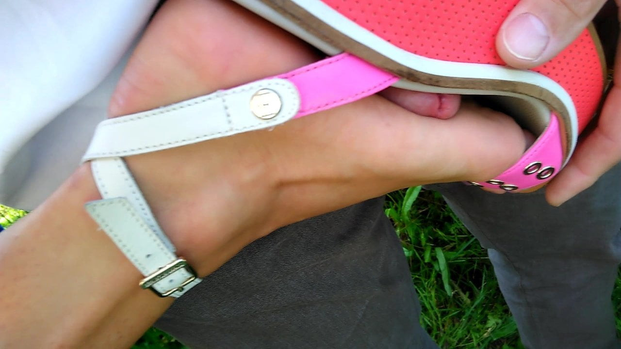 Pink wedges