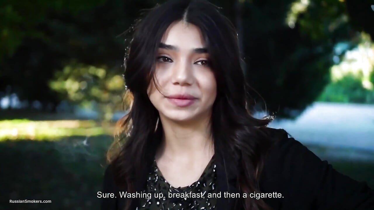Interviu cu Zarina, fumând