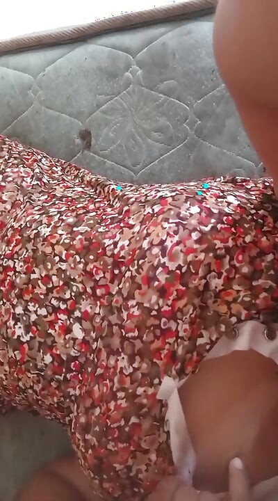 Anne white trong bộ đồ lót trong phòng tắm ith bộ ngực to và âm hộ ngon ngọt ướt át của cô ấy