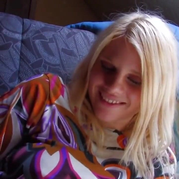 Lillian Love: a Blond Chick Deeply Blows Her Guy