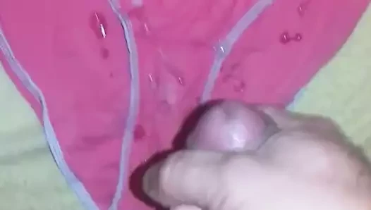 Cum üzerinde eş külot