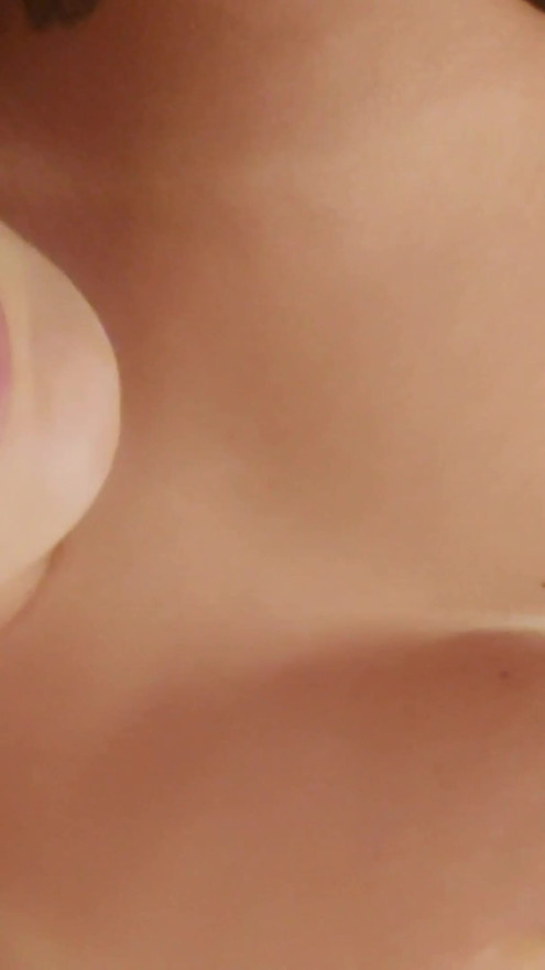Nicoly Fingering Her Pussy in the Mall Bathroom - Adventures